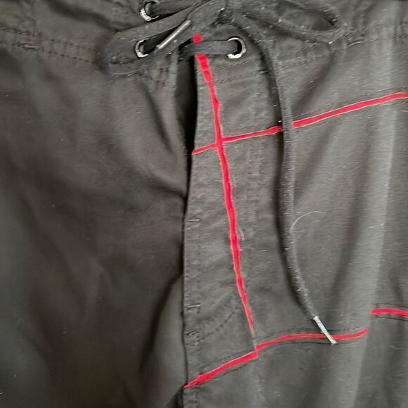 O’Neill Shorts Black Red Square Block Design 36W - Picture 9 of 10